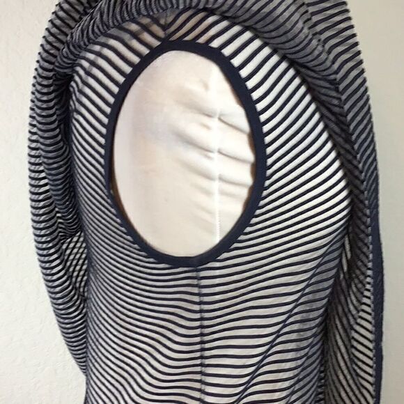 Club Monaco Top Off Shoulder Sheer Stripe Blouse Size S - Picture 5 of 14